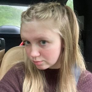 Meet your Posher, Lily